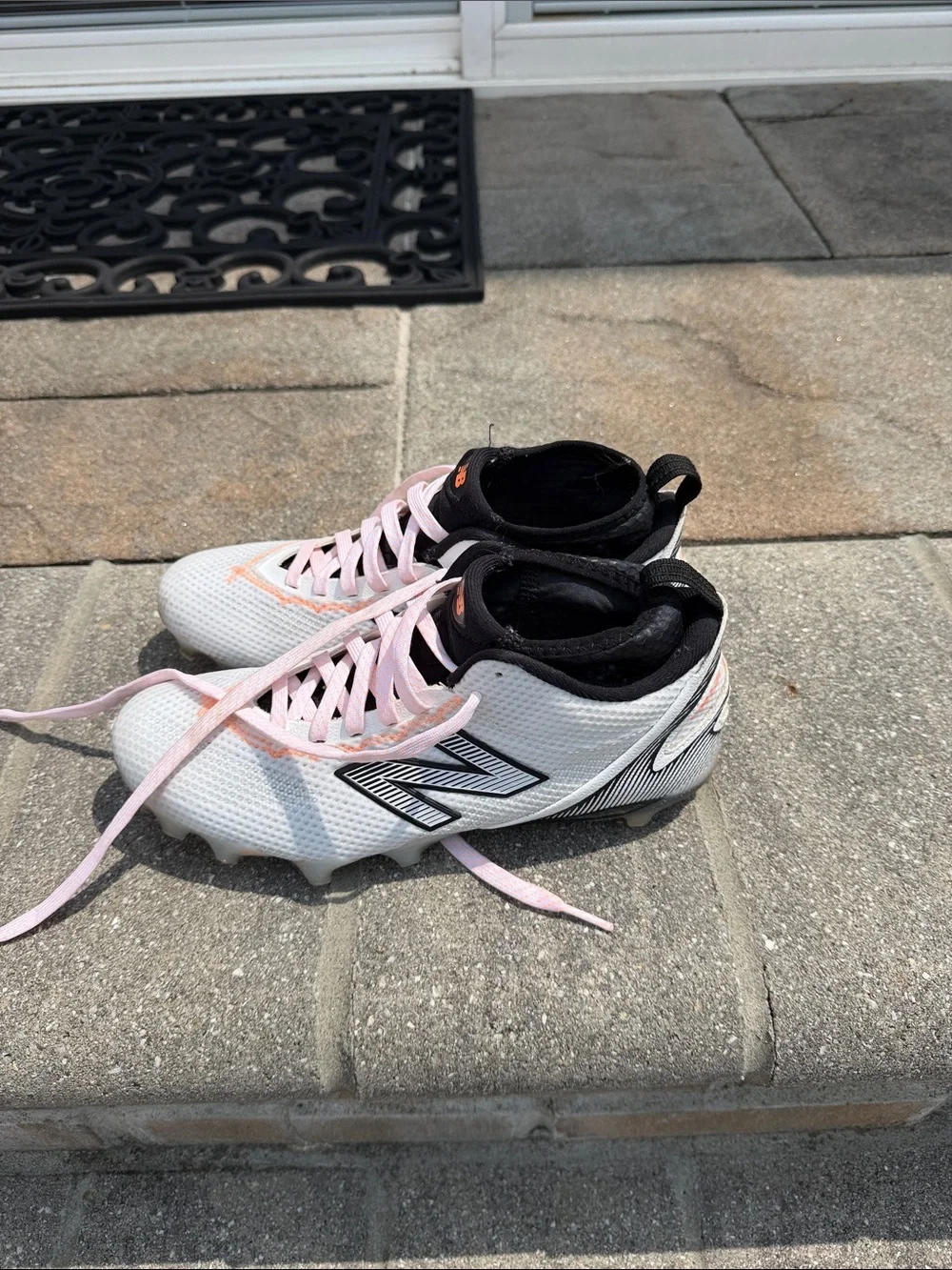 New Balance freeze cleats Women’s size 9